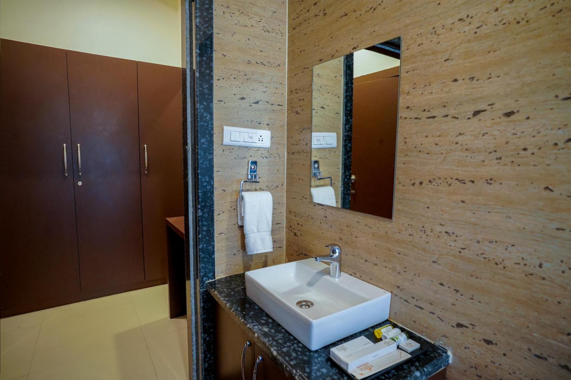 Tiger'S Trail Hotel & Food Court Kumbhalgarh Luaran gambar